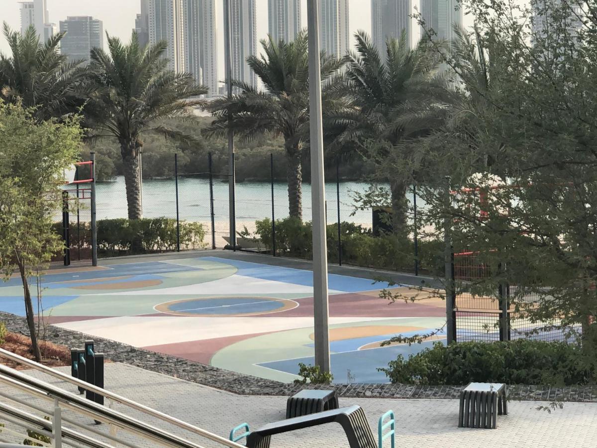 Large Size One Bedroom Apartment With Sea View Abu Dhabi Exteriör bild